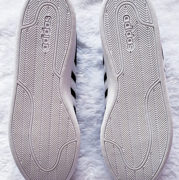 New ADIDAS
ADVANTAGE SUEDE SNEAKER - Picture 6 of 8